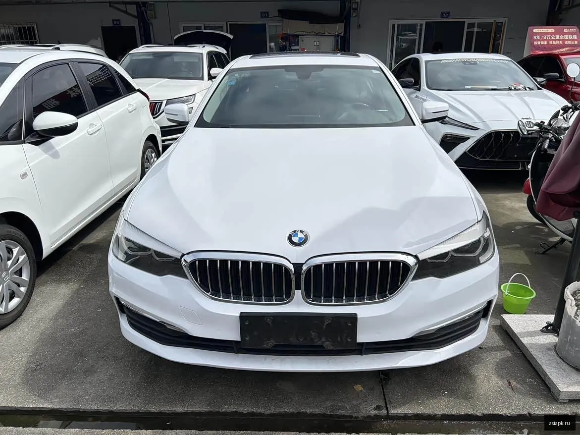 BMW 5-Series 2