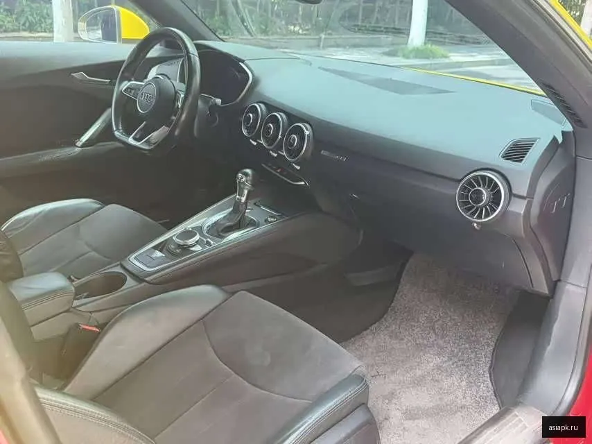Audi TT 6