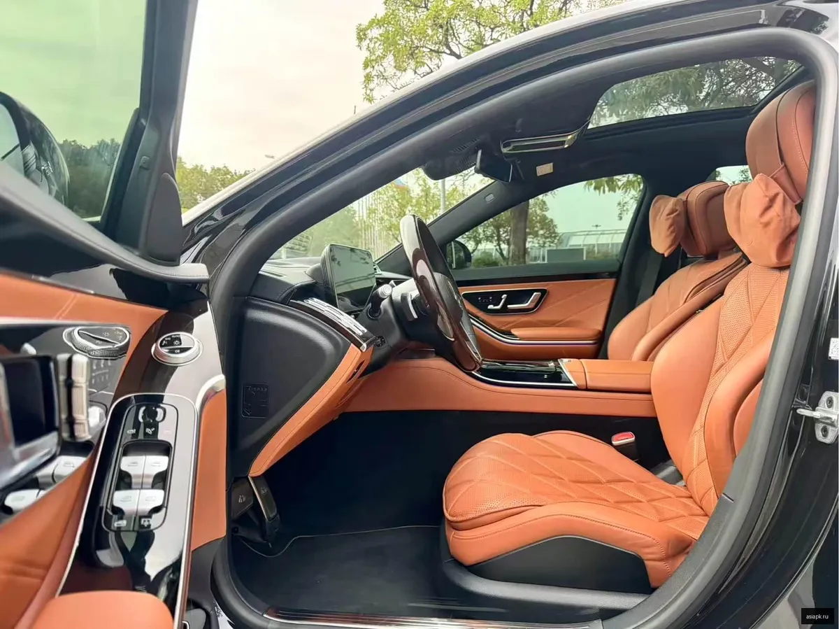 Mercedes-Benz S-Class 3