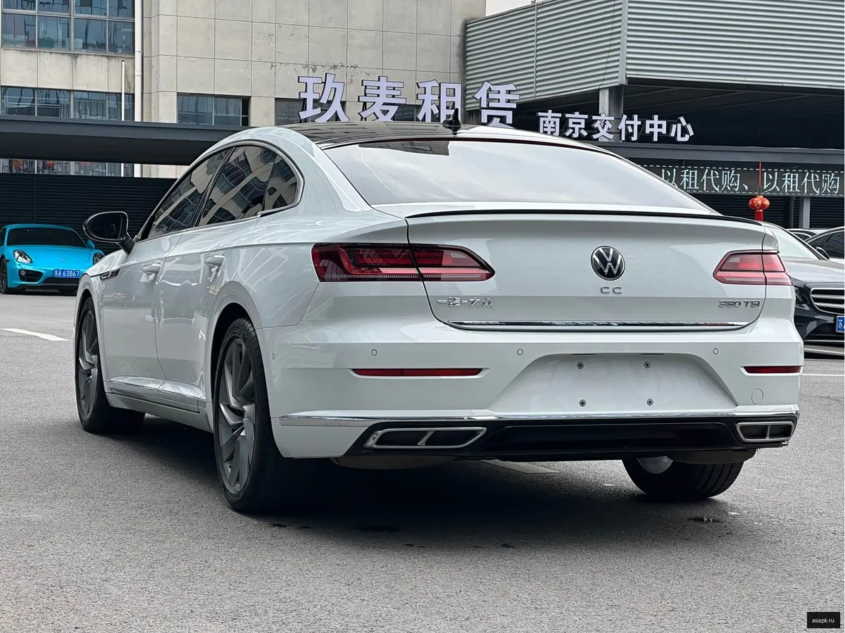 Volkswagen Passat CC 4