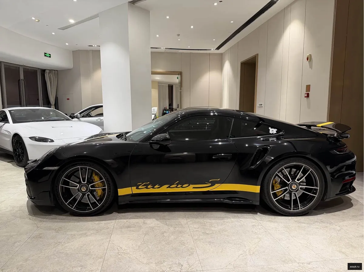 Porsche 911 4