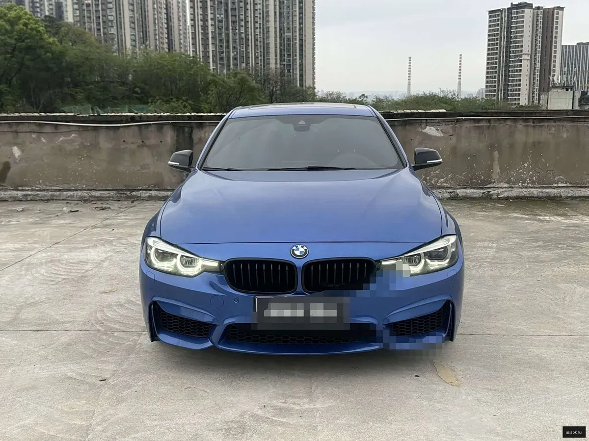 BMW 3-Series 2