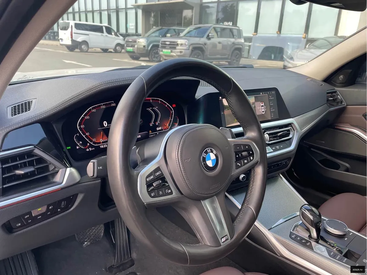 BMW 3-Series 5