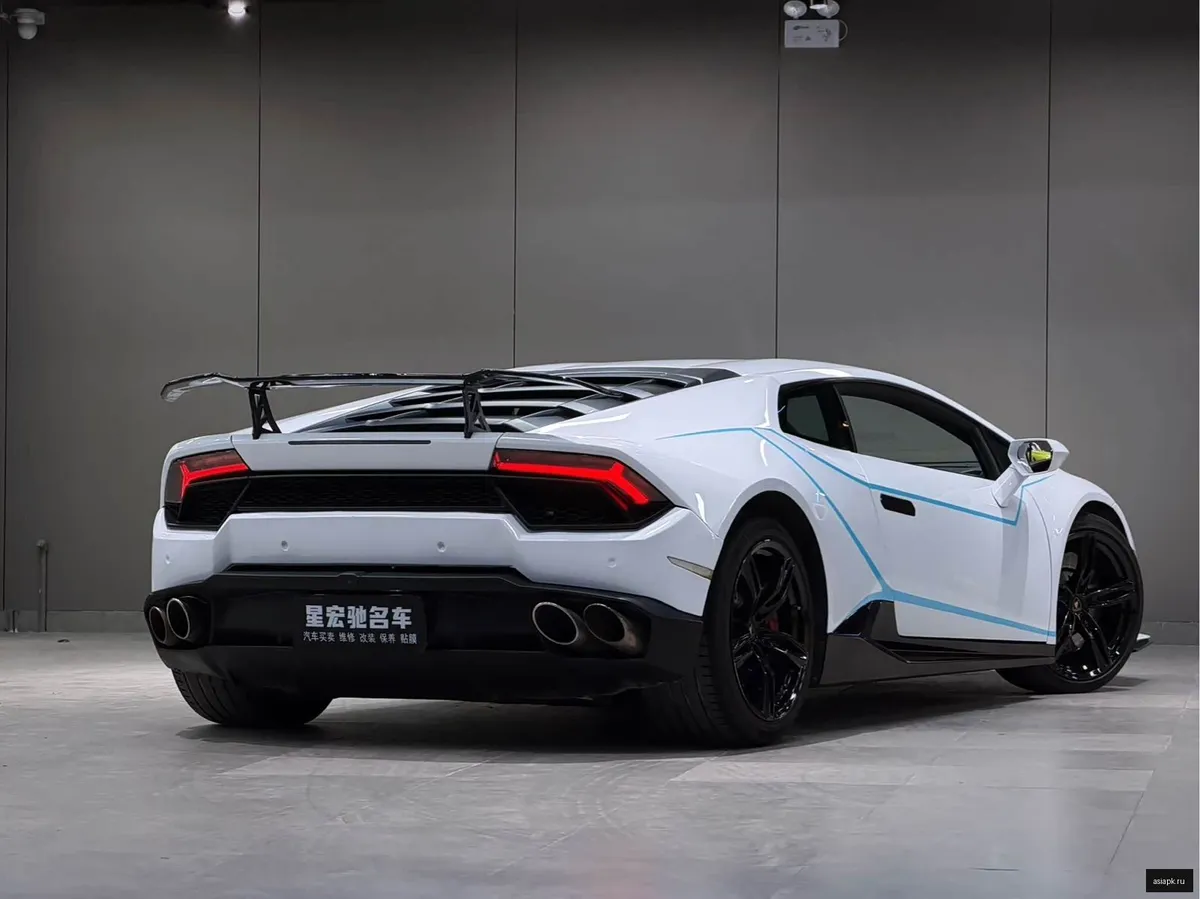 Lamborghini Huracan 6