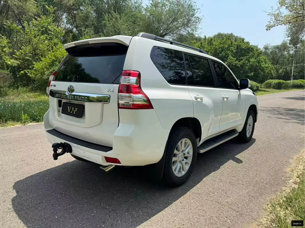 Toyota Land Cruiser Prado 6