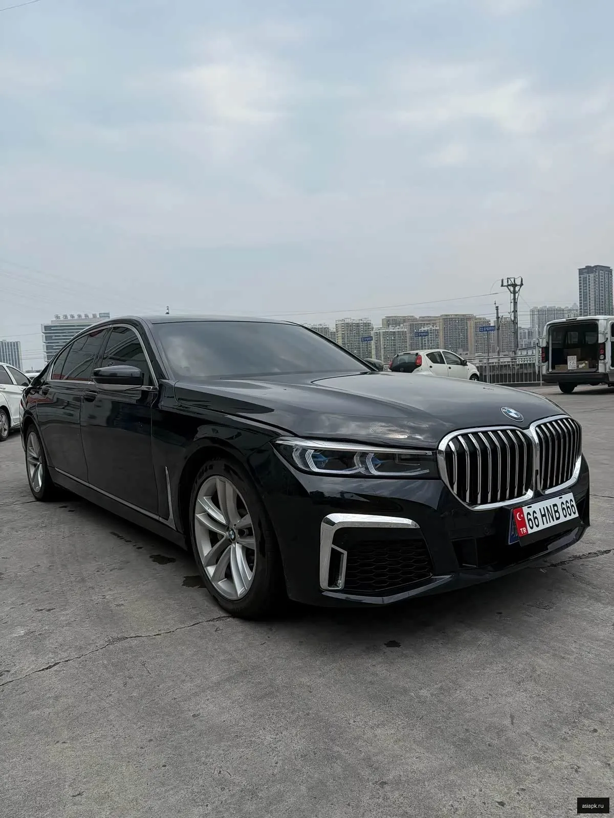 BMW 7-Series 3