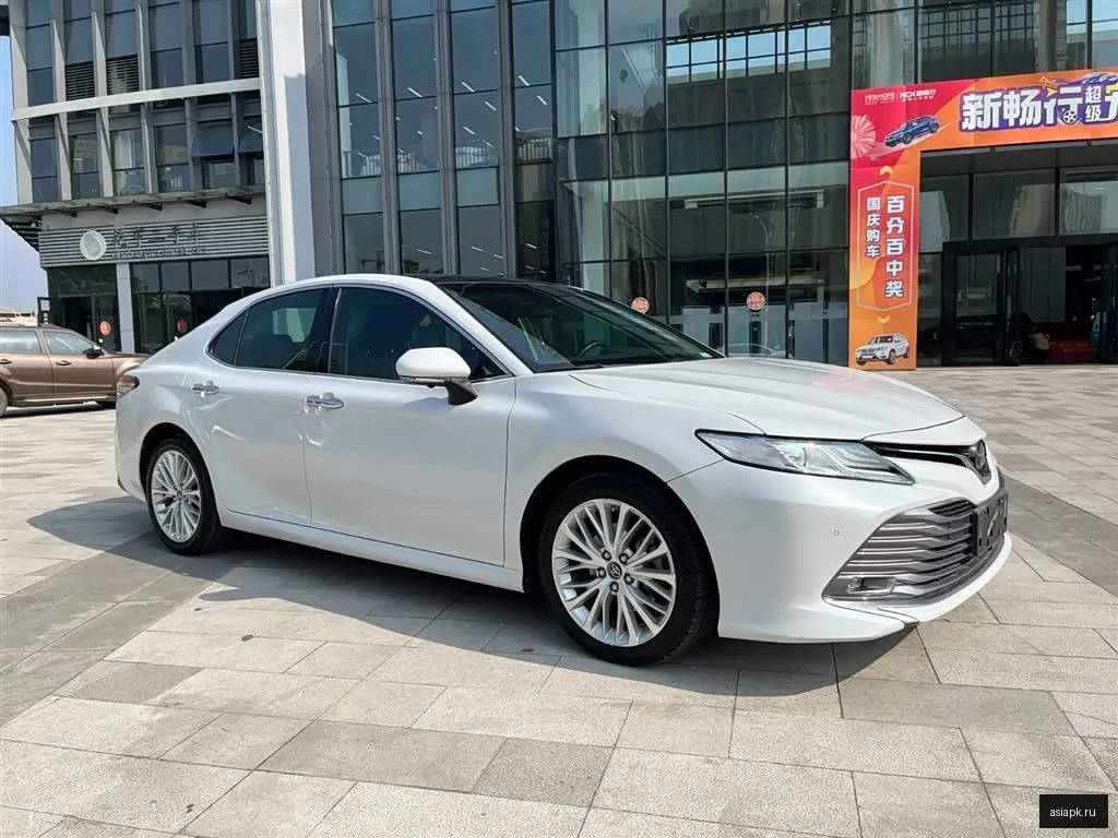Toyota Camry 2