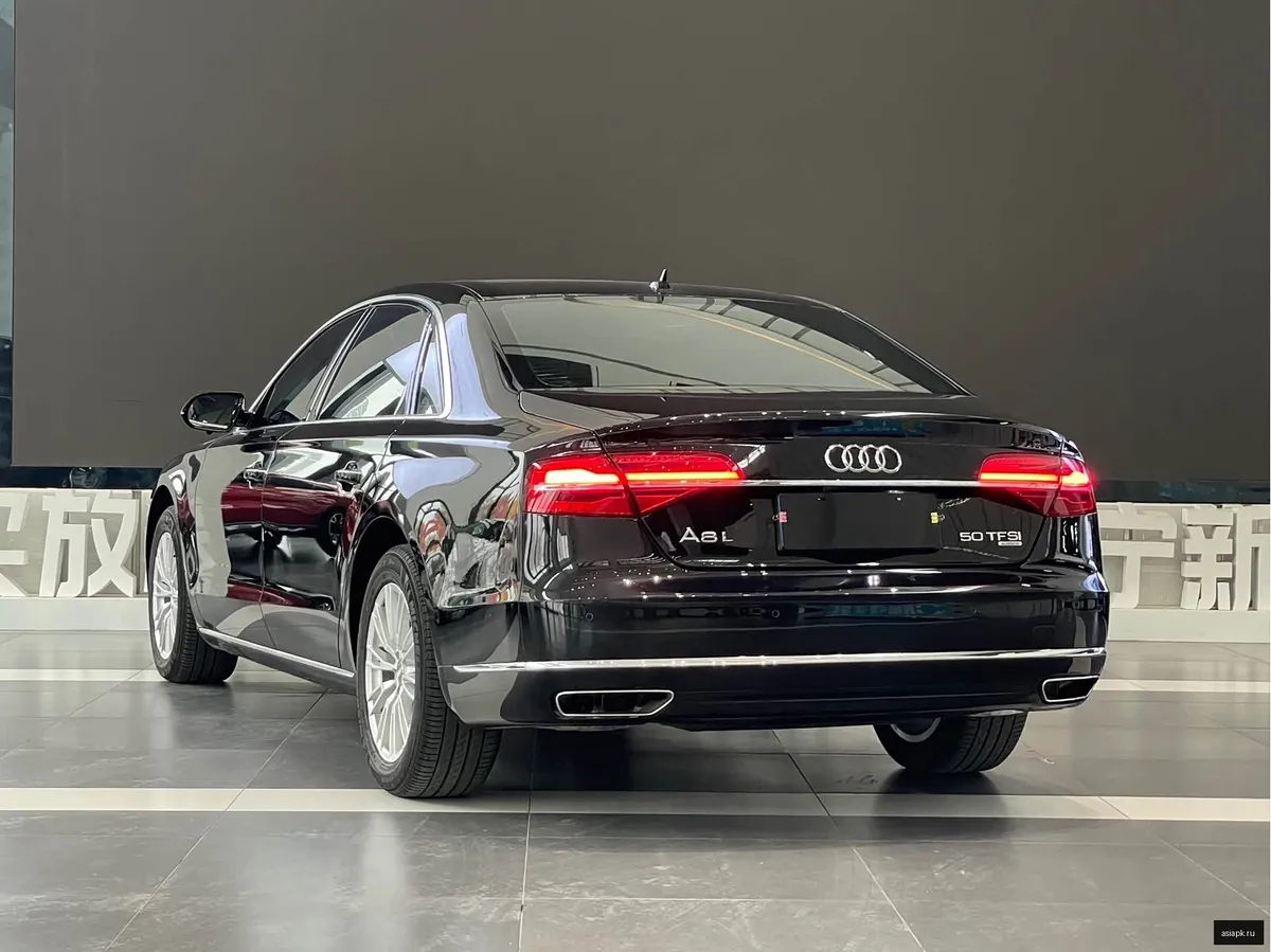 Audi A8 4