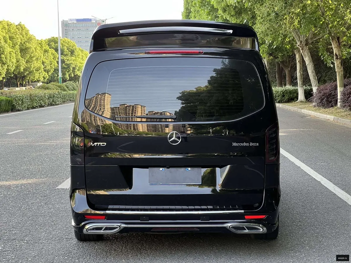 Mercedes-Benz Vito 4