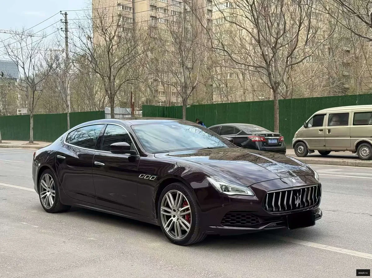 Maserati Quattroporte 3