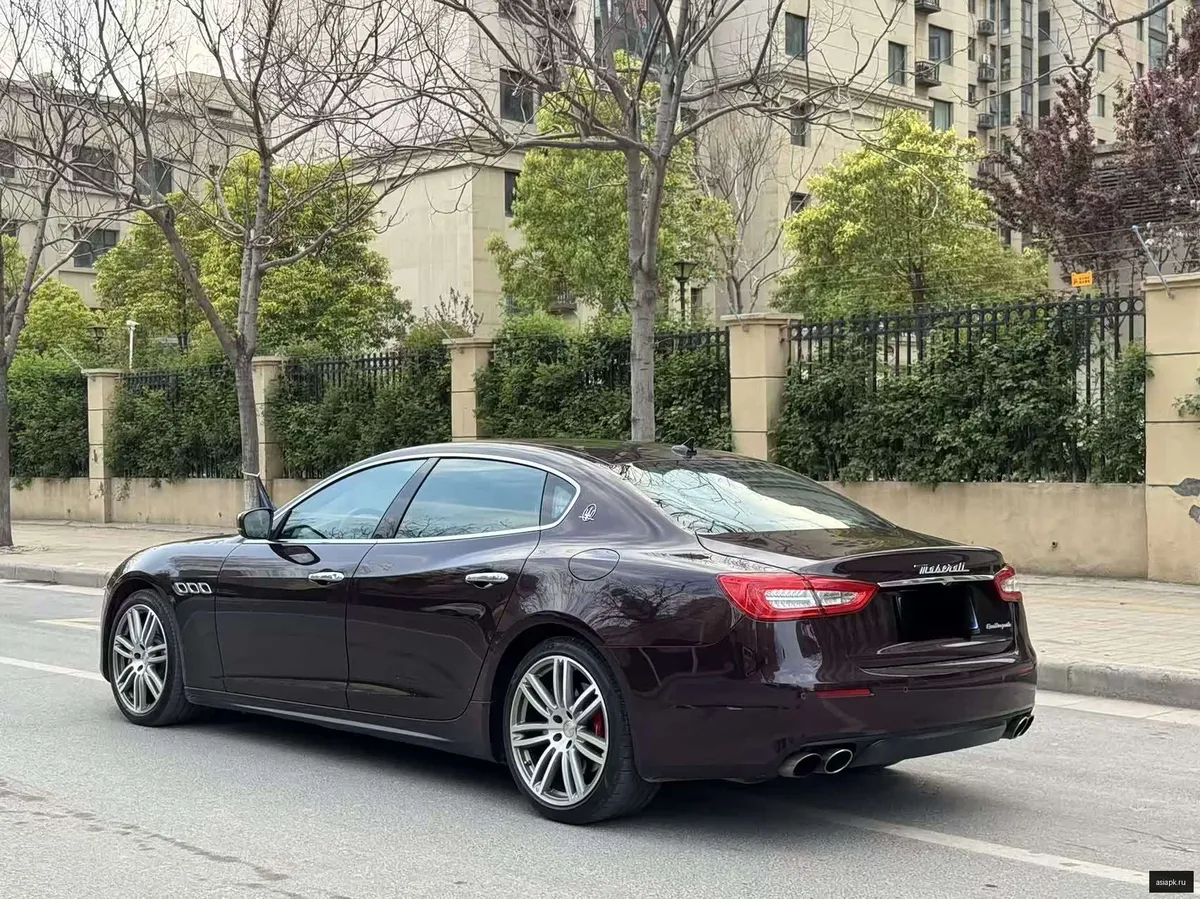 Maserati Quattroporte 6