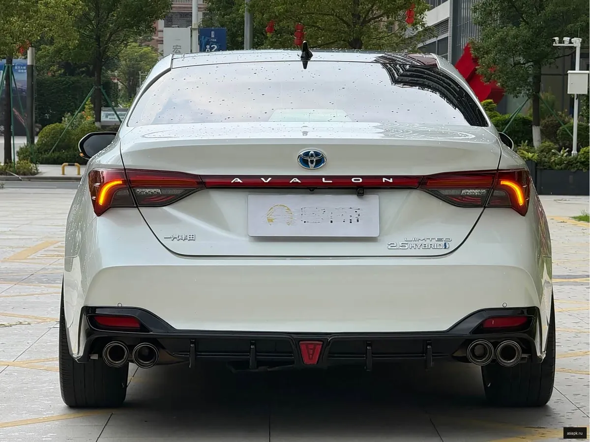 Toyota Avalon 4