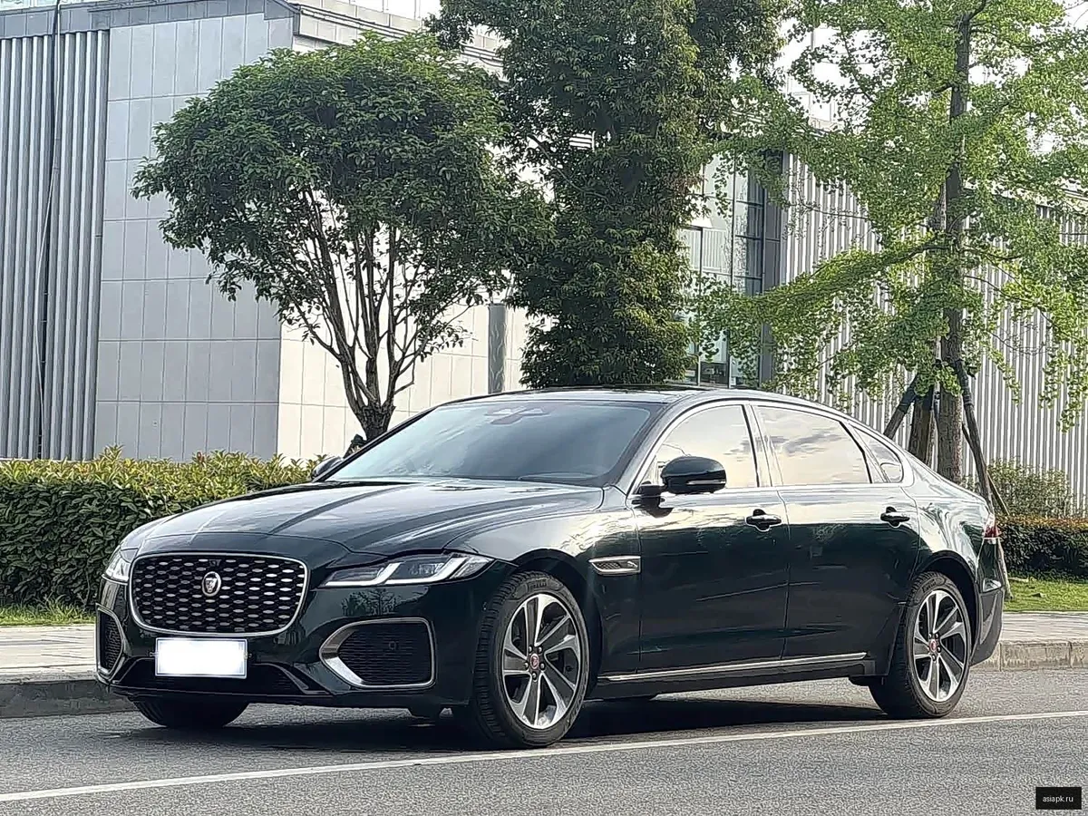 Jaguar XF