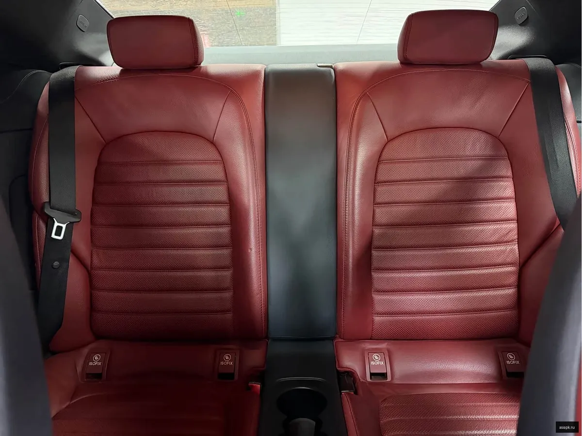 Mercedes-Benz C-Class 5