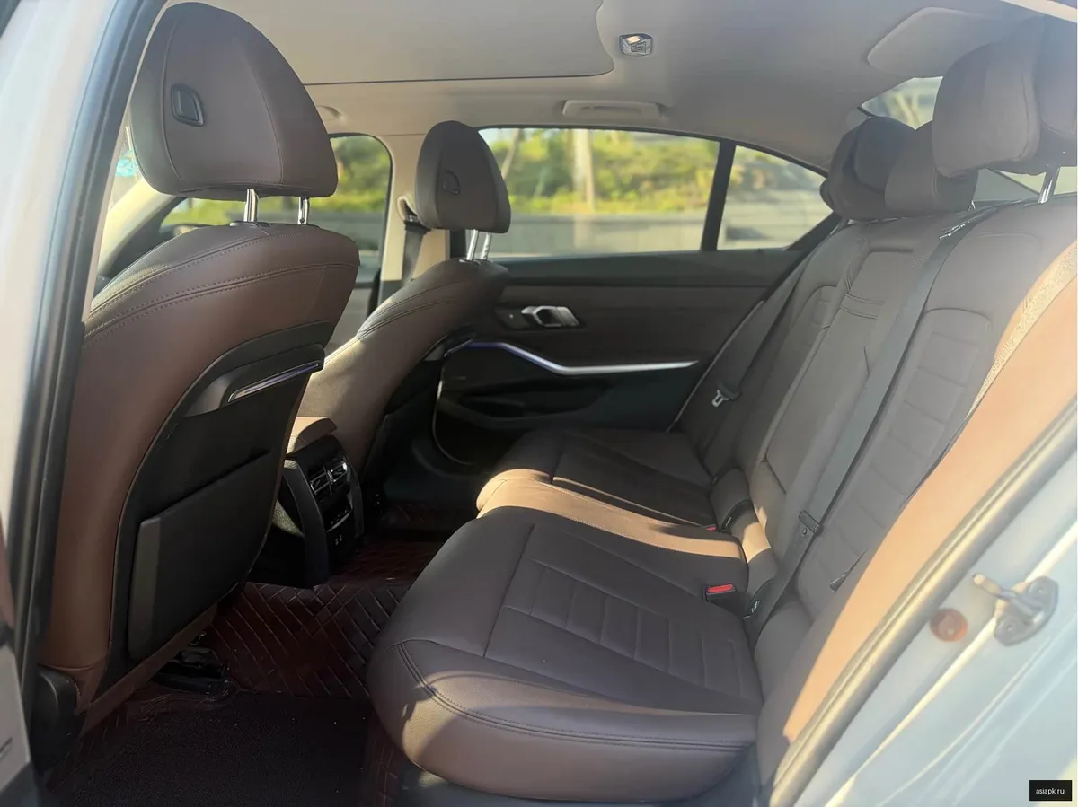 BMW 3-Series 5