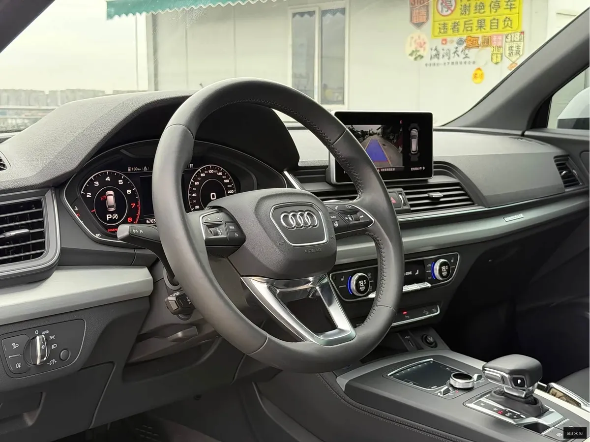Audi Q5 5