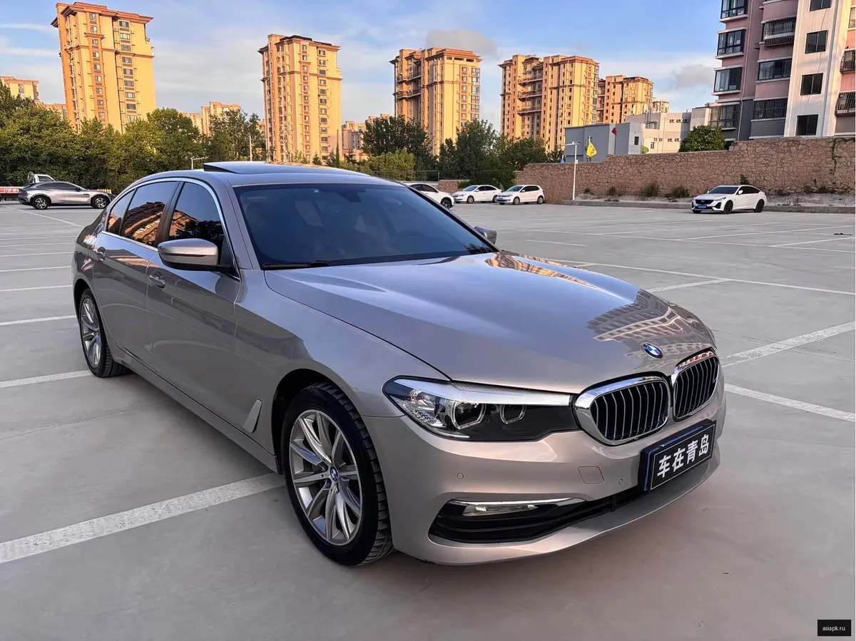 BMW 5-Series 3