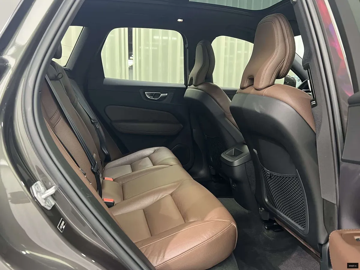 Volvo XC60 6