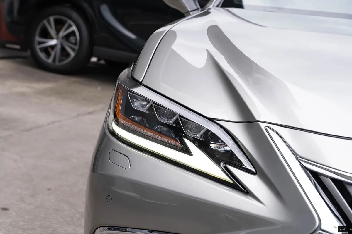 Lexus ES250 6