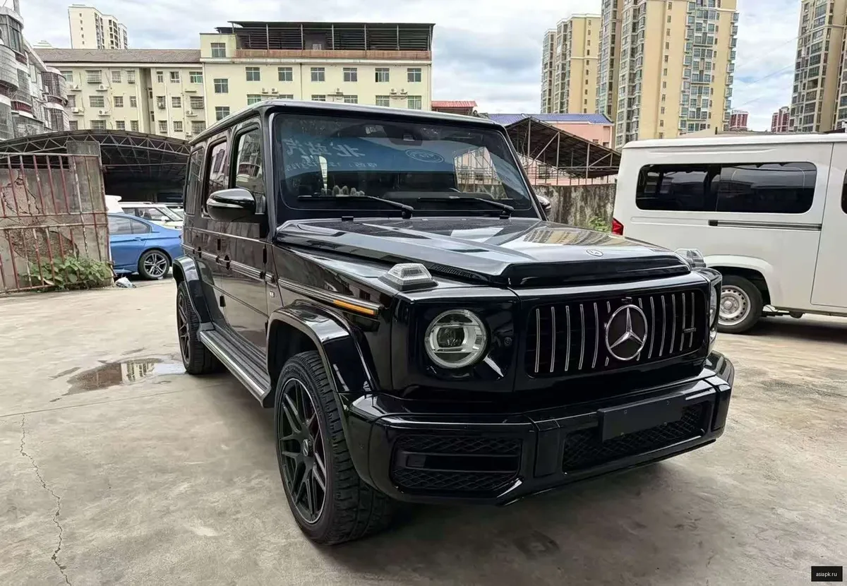 Mercedes-Benz G-Class 2