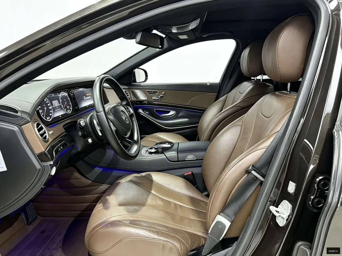 Mercedes-Benz S-Class 4