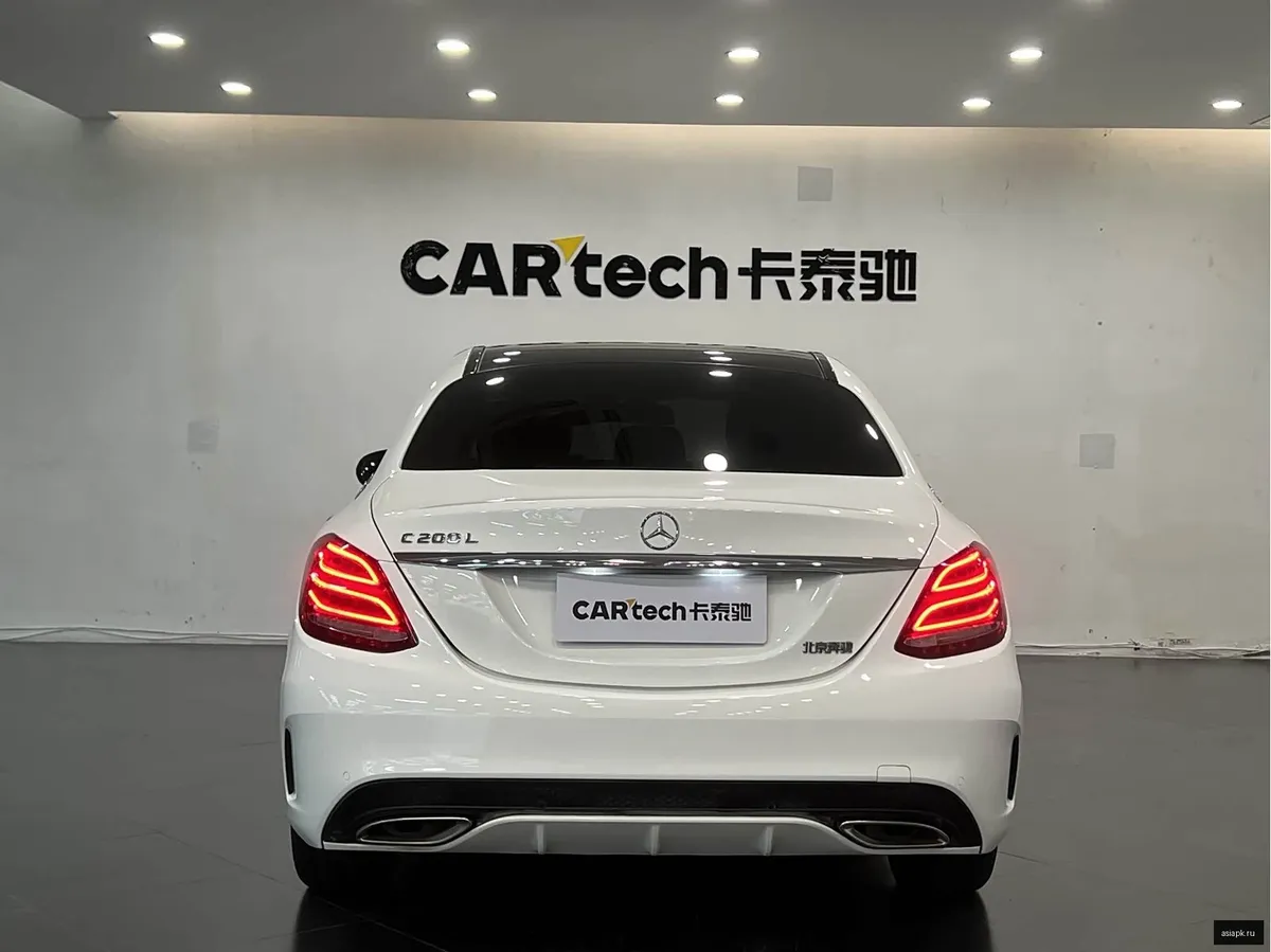 Mercedes-Benz C-Class 6