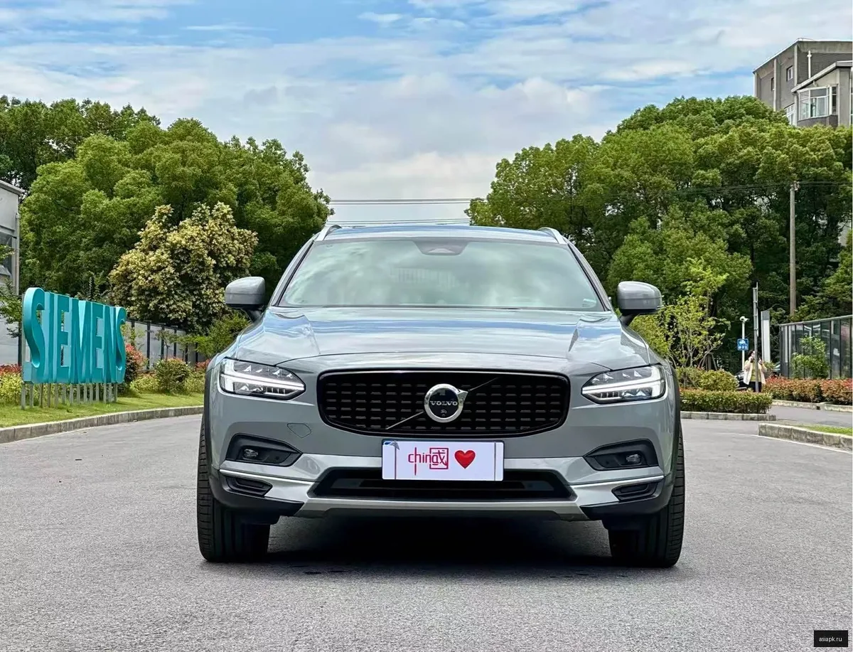 Volvo V90 2