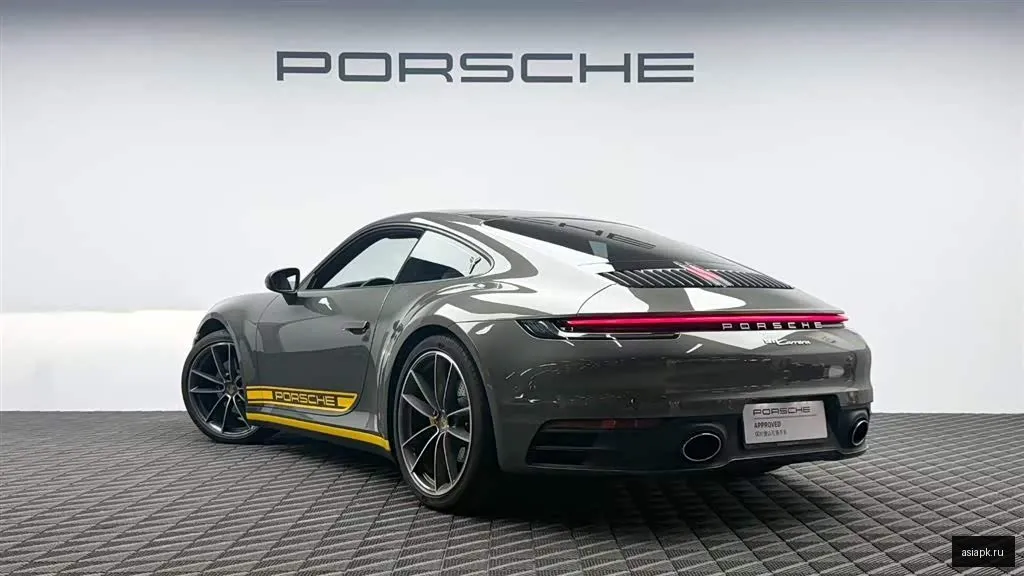 Porsche 911 6