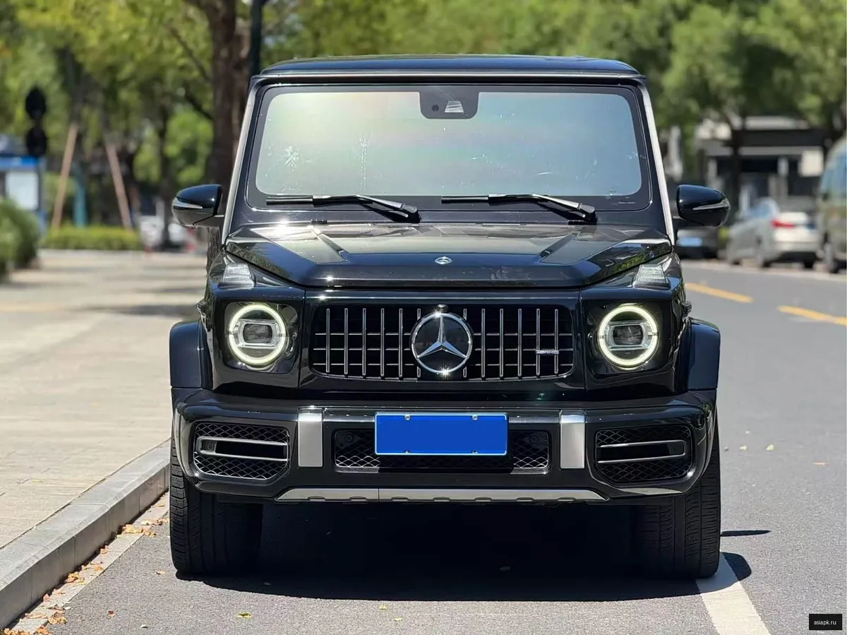 Mercedes-Benz G-Class 2