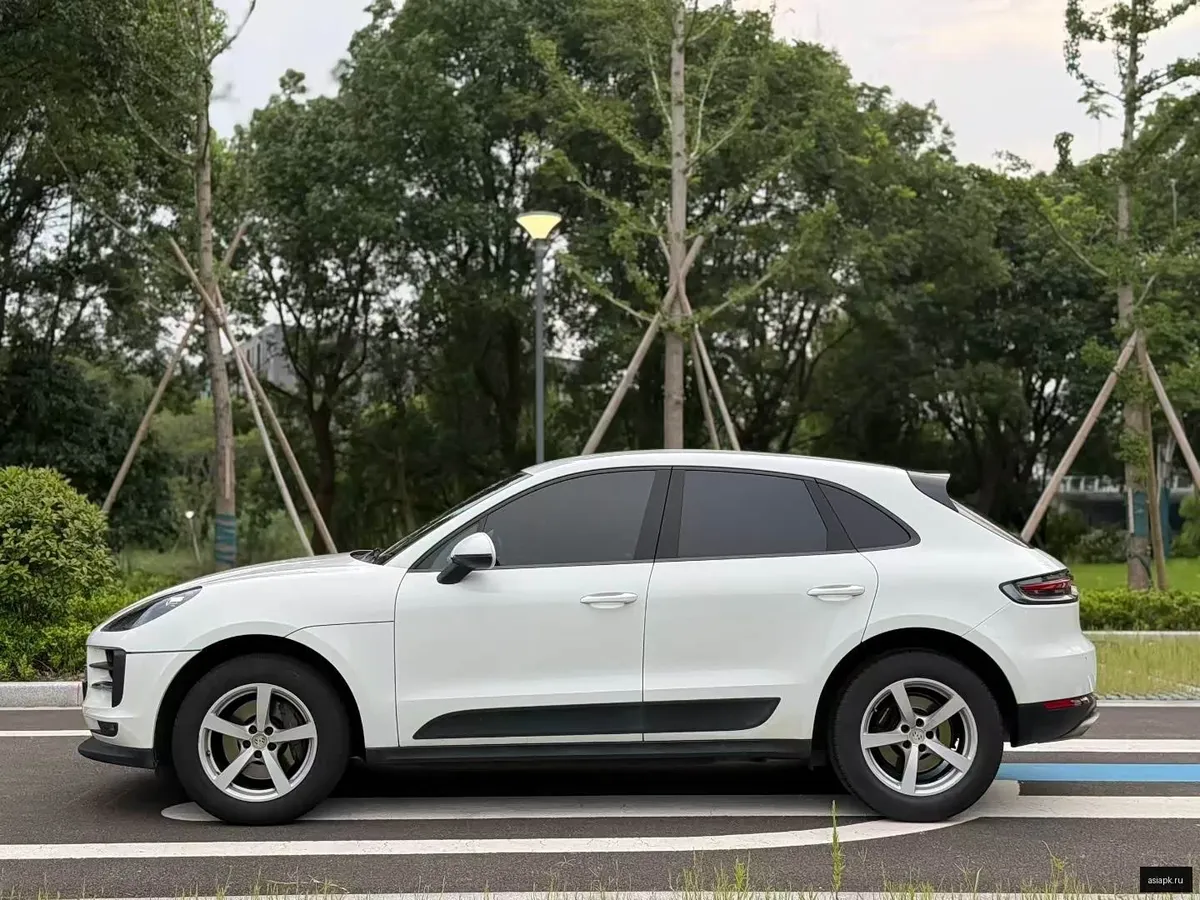 Porsche Macan 3