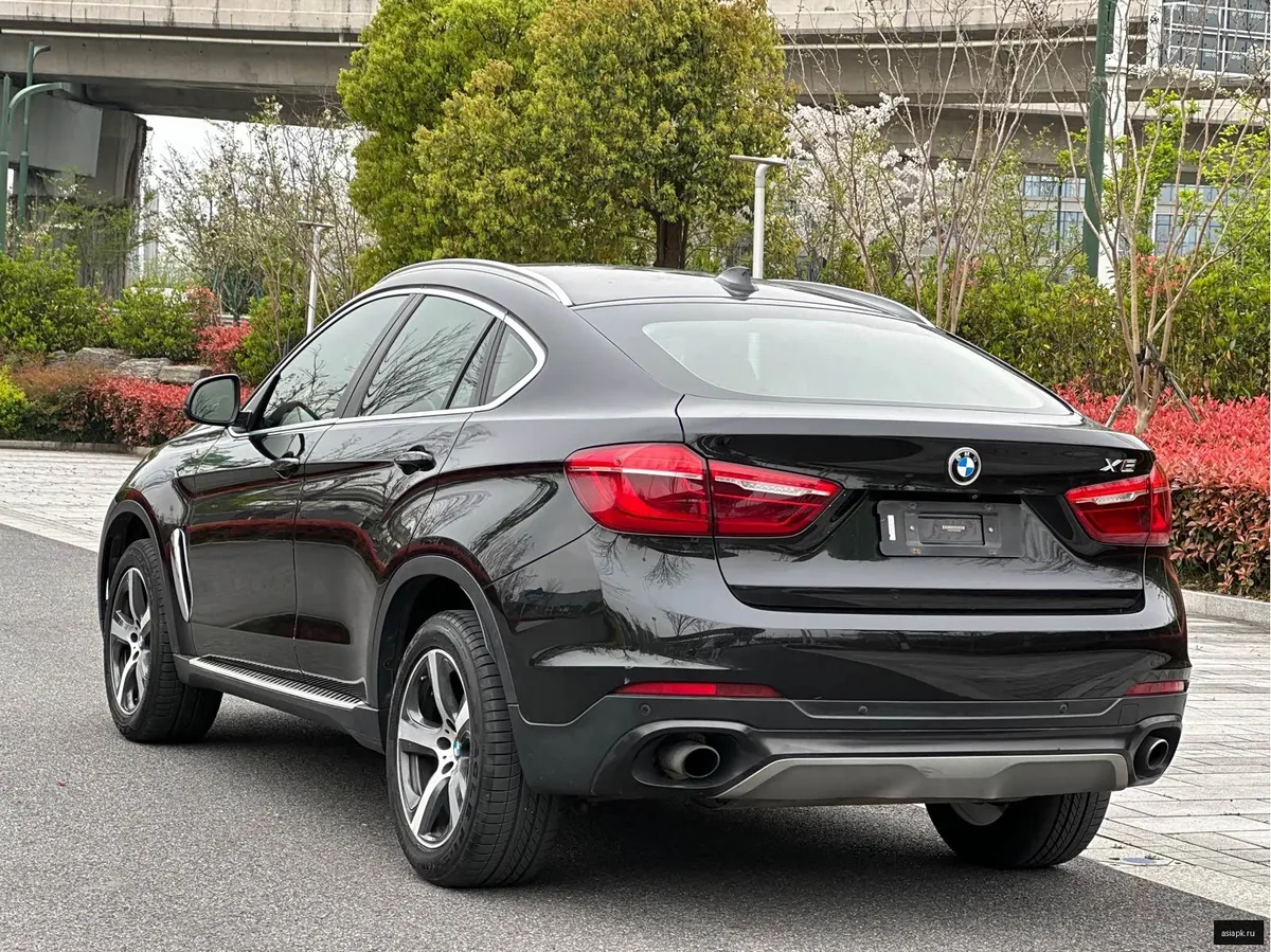 BMW X6 4