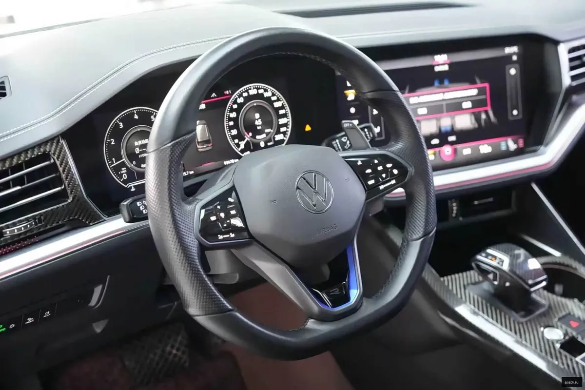 Volkswagen Touareg 5