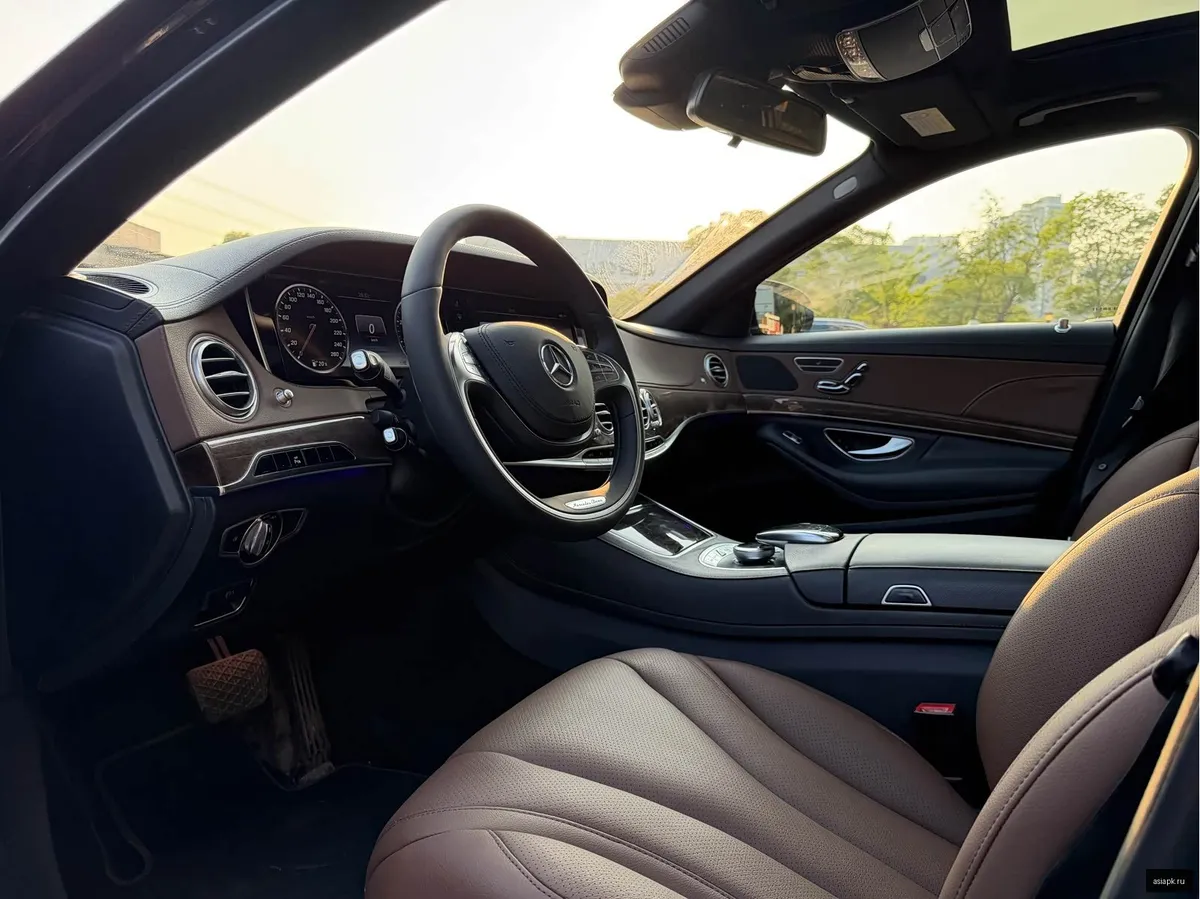 Mercedes-Benz S-Class 5