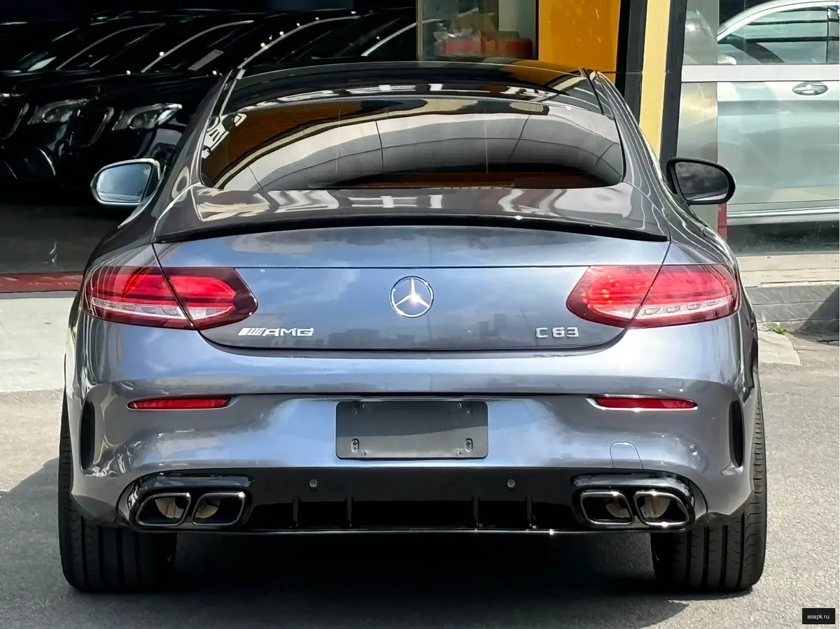 Mercedes-Benz C-Class 5