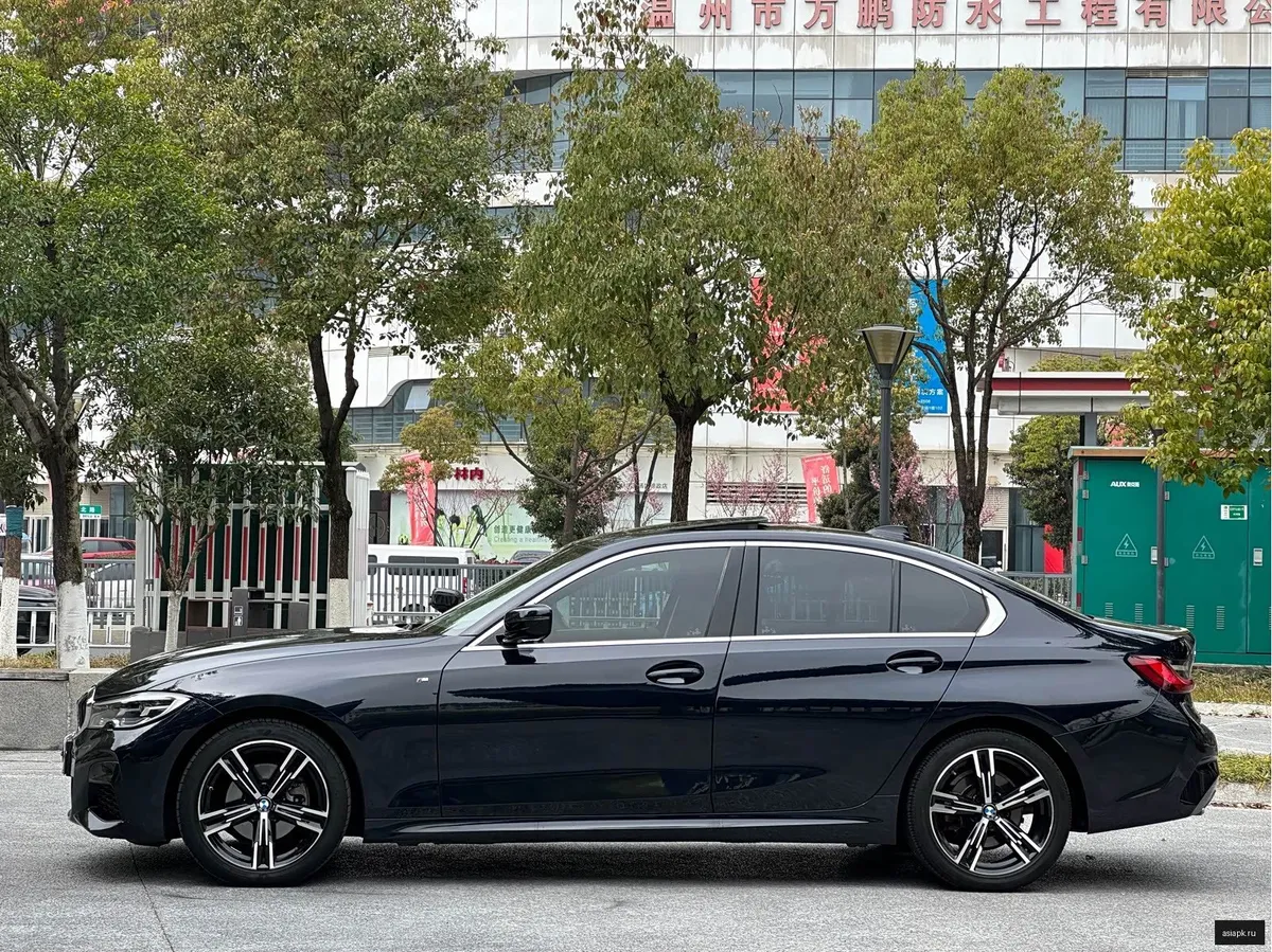 BMW 3-Series 4