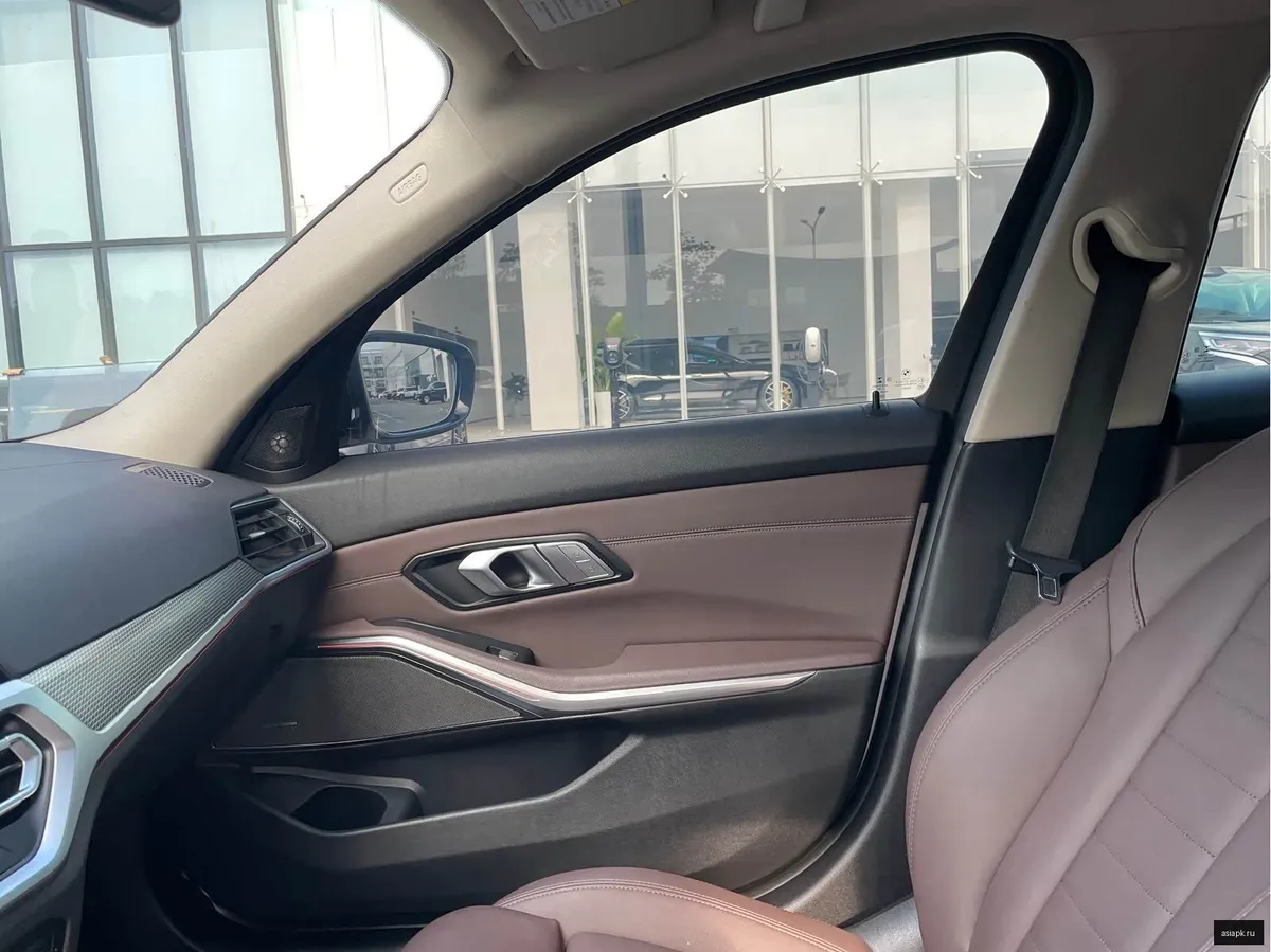 BMW 3-Series 4