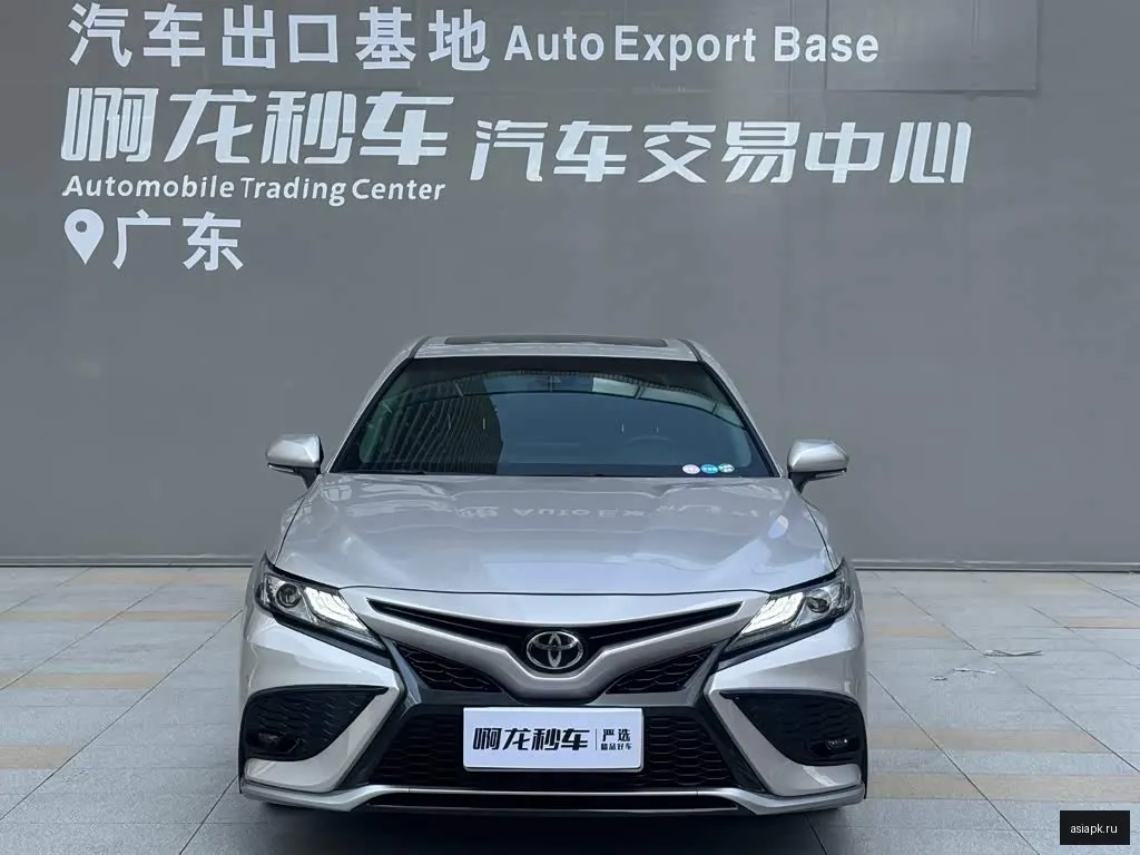 Toyota Camry 2