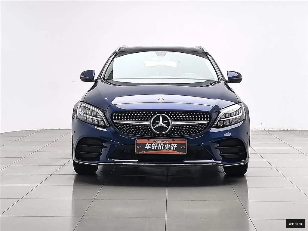 Mercedes-Benz C-Class 3