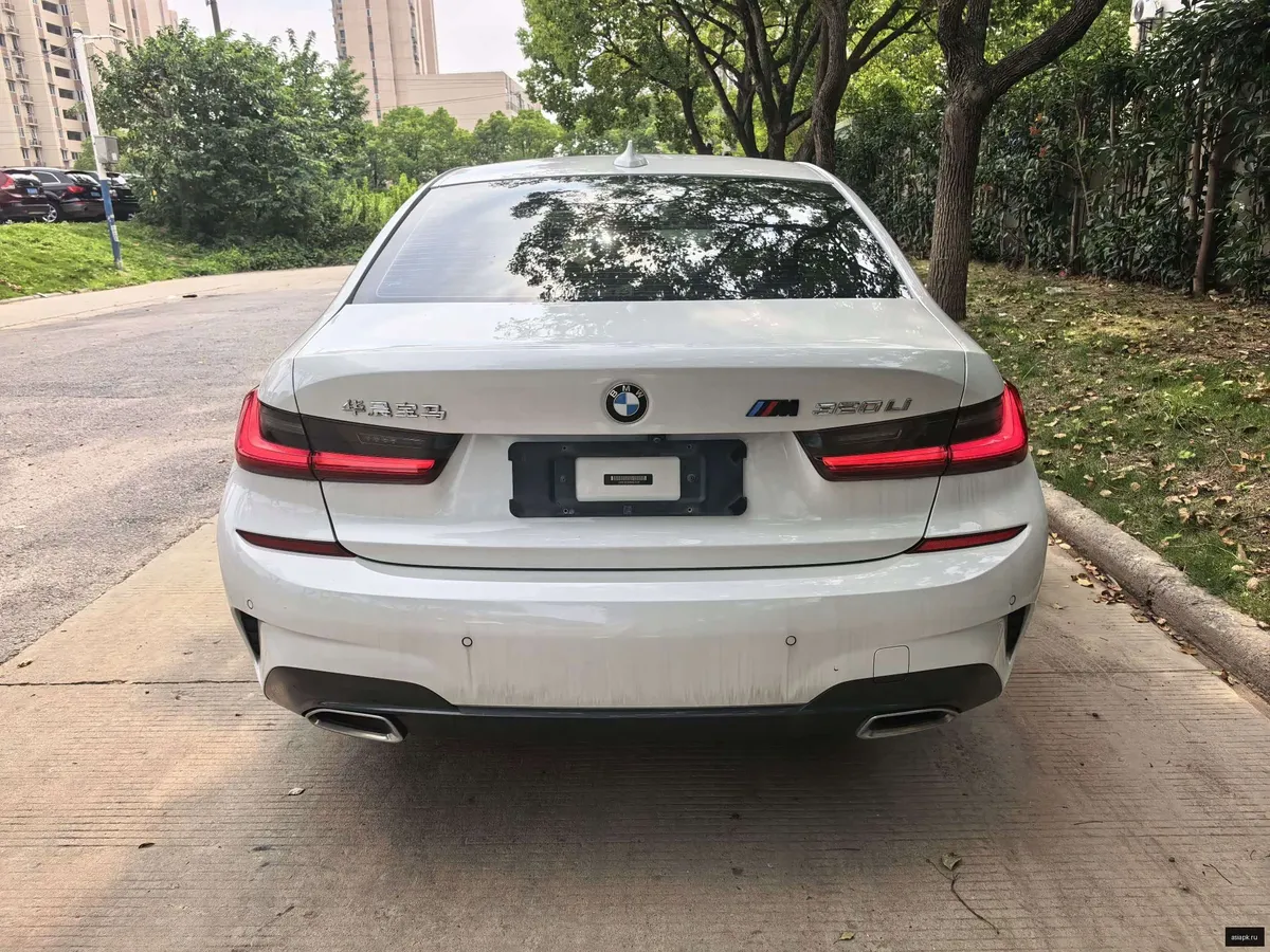 BMW 3-Series 4