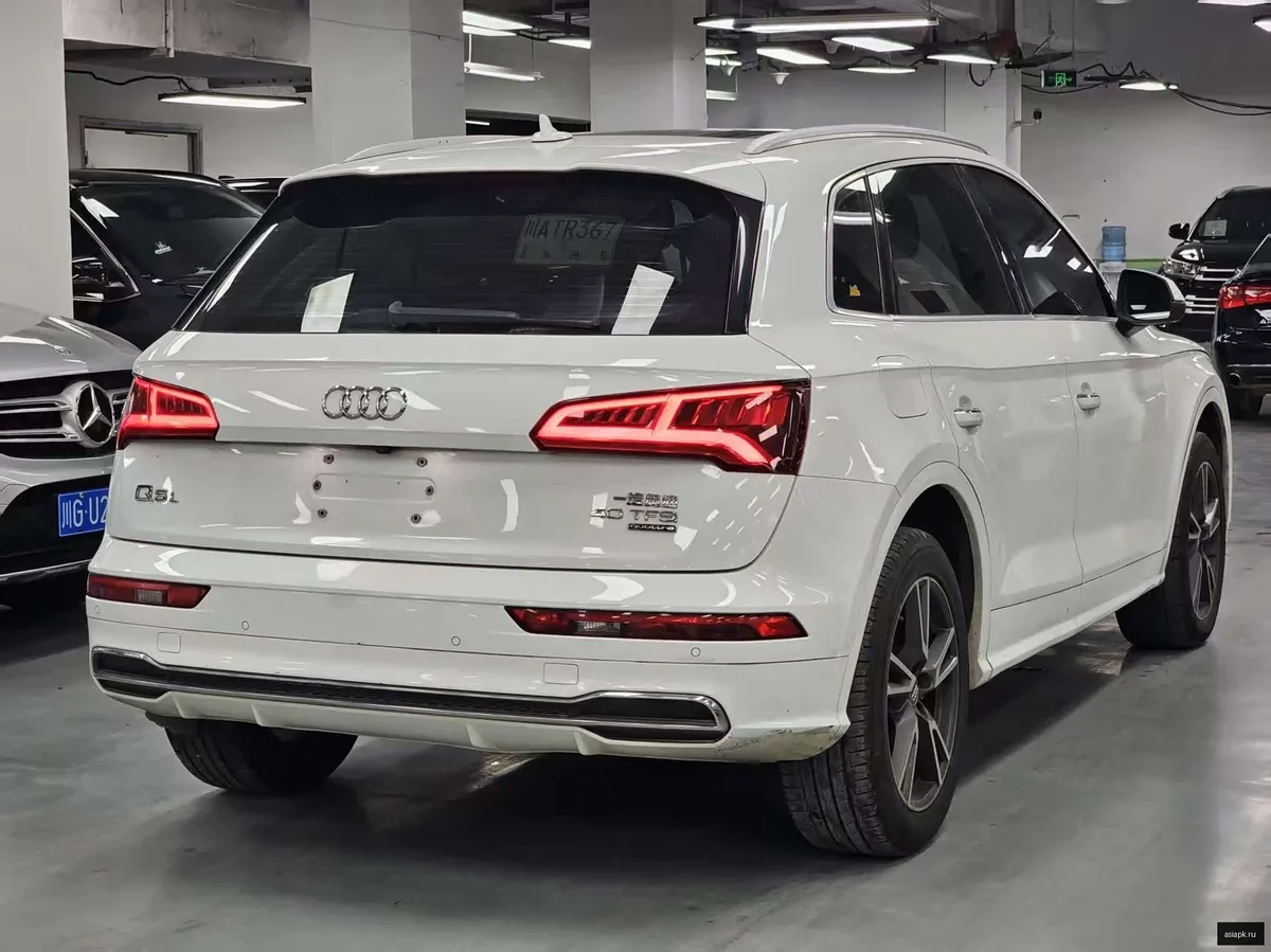 Audi Q5 4