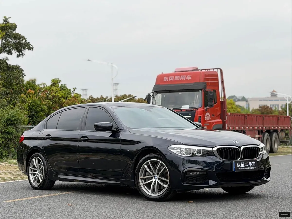 BMW 5-Series 3