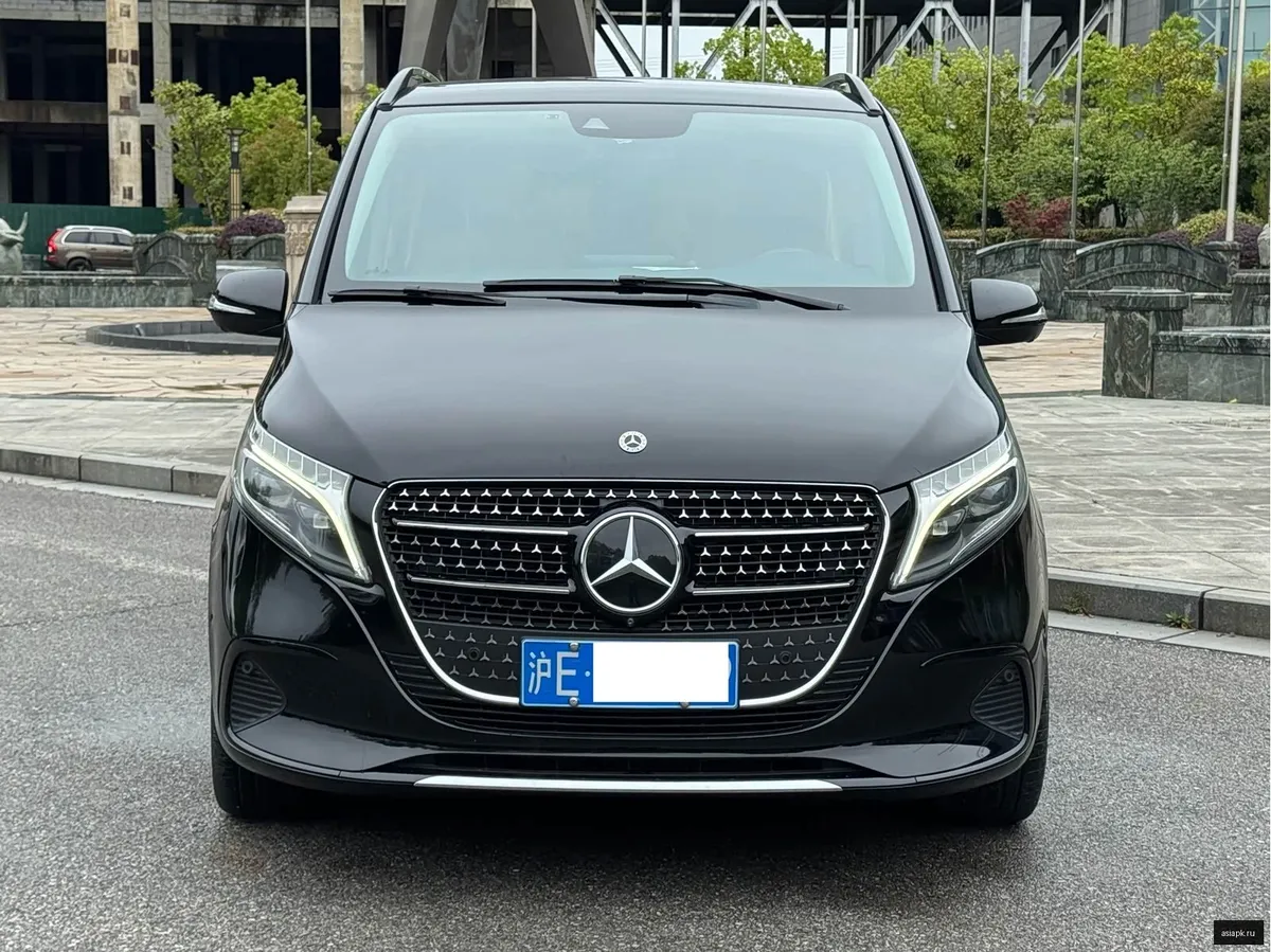Mercedes-Benz V-Class 2