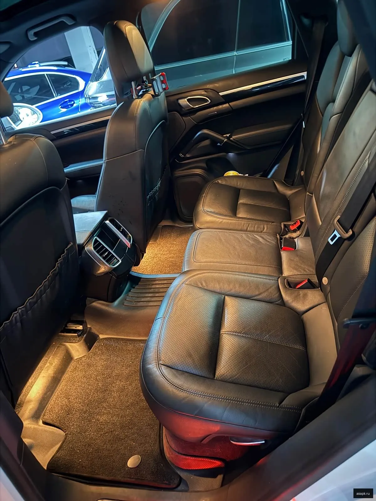 Porsche Cayenne 6