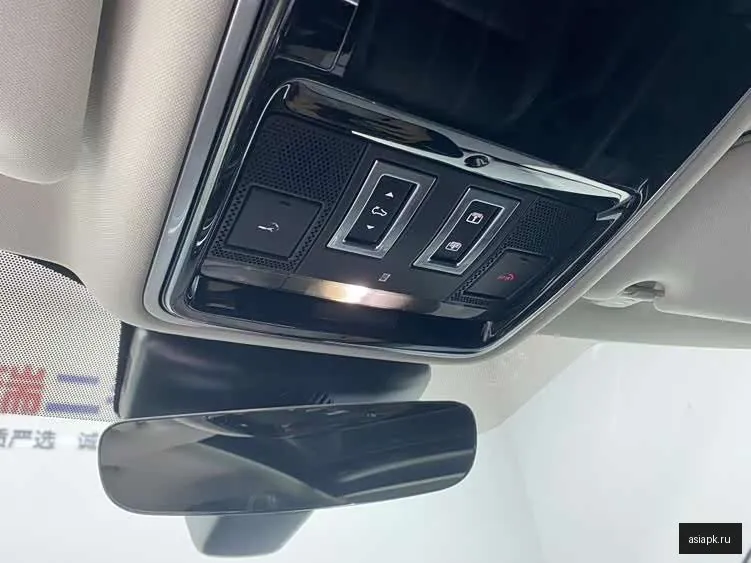 Land Rover Range Rover Velar 5