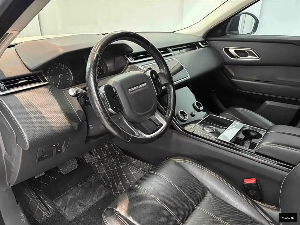 Land Rover Range Rover Velar 4