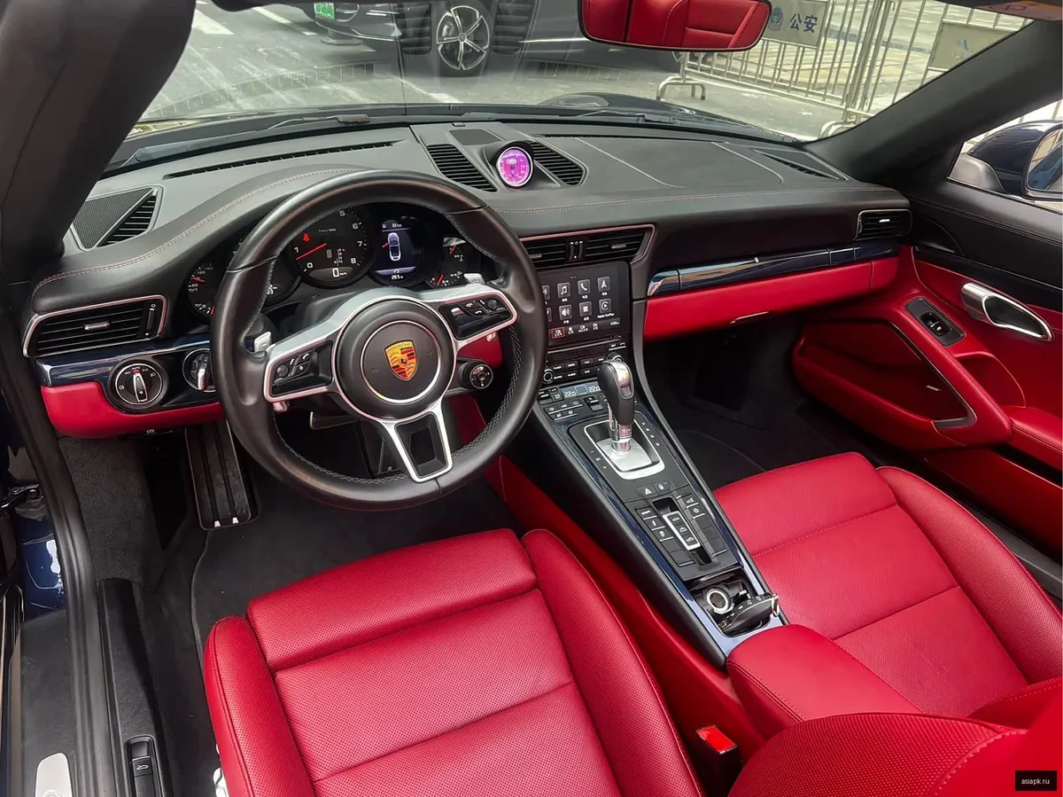Porsche 911 4