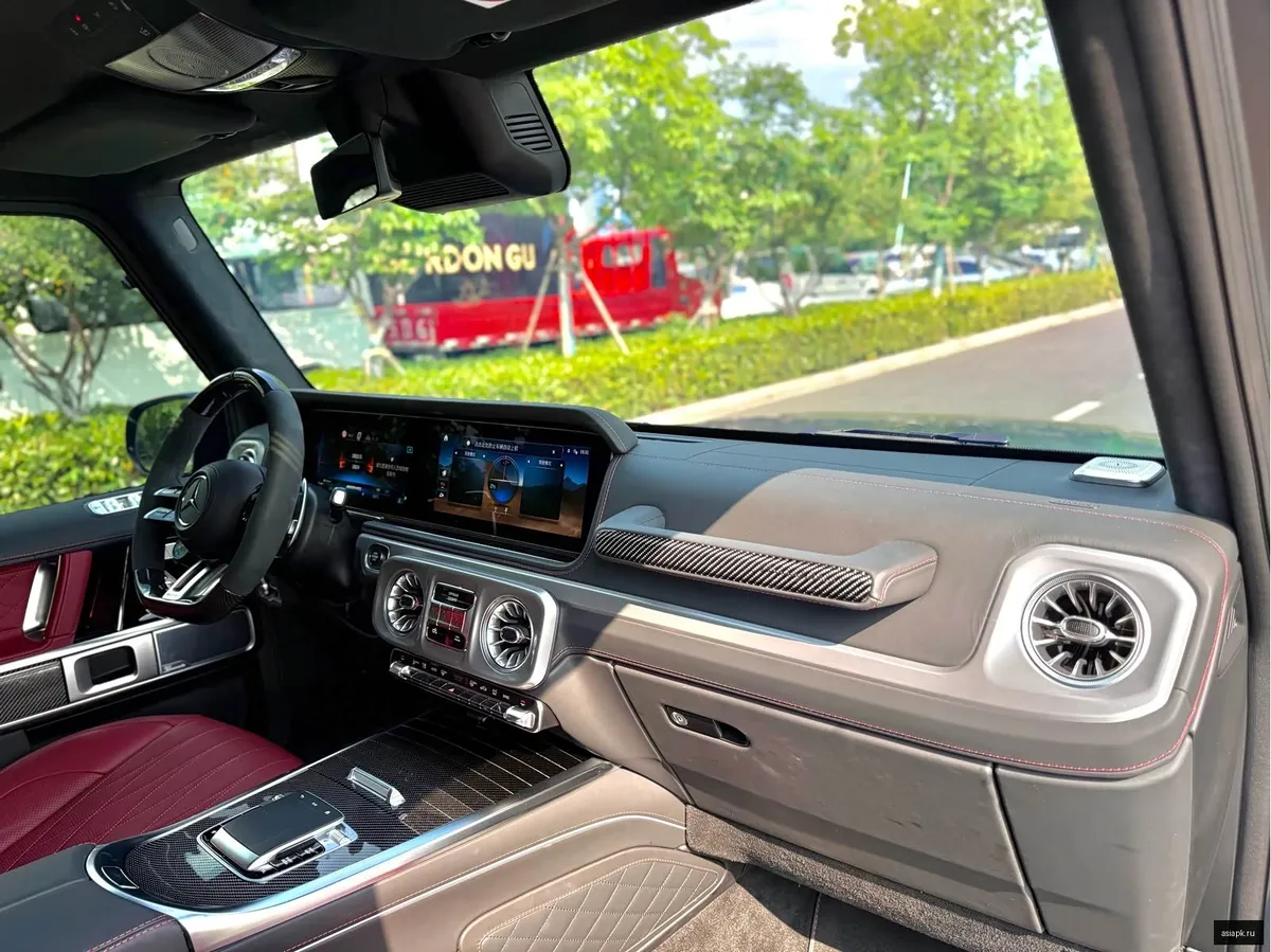 Mercedes-Benz G-Class 6