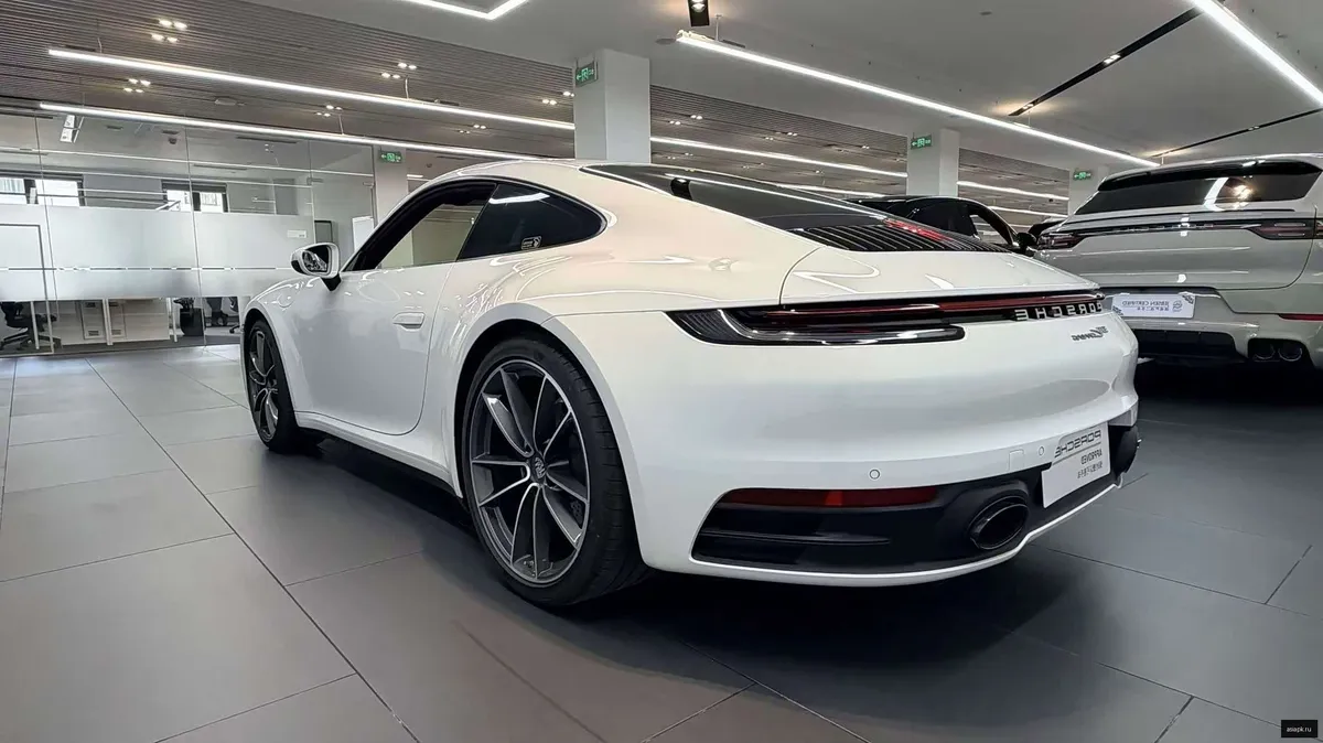 Porsche 911 4
