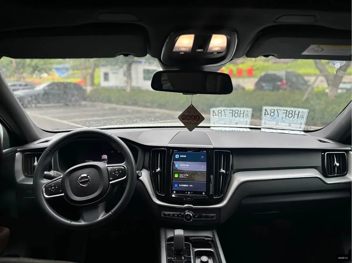 Volvo XC60 6