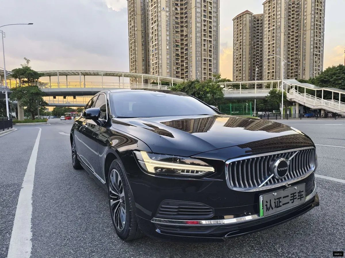 Volvo S90 3